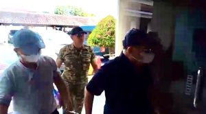 Sidang Dugaan Tipikor Timah Ilegal Kembali Ditunda, Herman Fu Tak Pakai Rompi Tahanan dan Dikawal Personel TNI
